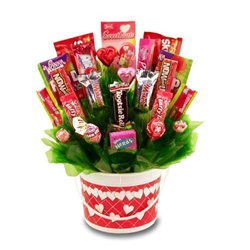 10526388-hugs-and-kisses-valentines-candy-bouquet.jpg