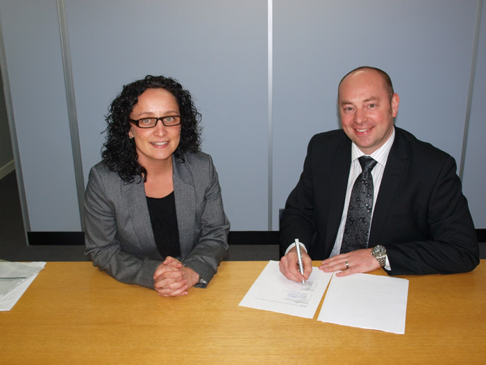  - 11896788-gary-rodgers-of-napier-and-sarah-wade-of-royston-sign-agreement