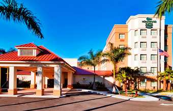 Homewood Suites West Palm Beach is a Great FAU Graduation Home Base