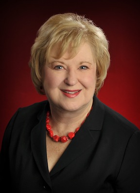 Peggy Case receives 2014 Customer Service Award -- RE/MAX DFW ...