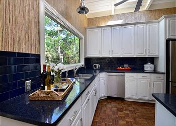 Kitchen Tile Backsplash Makeover: No Retiling; Simply Painting!