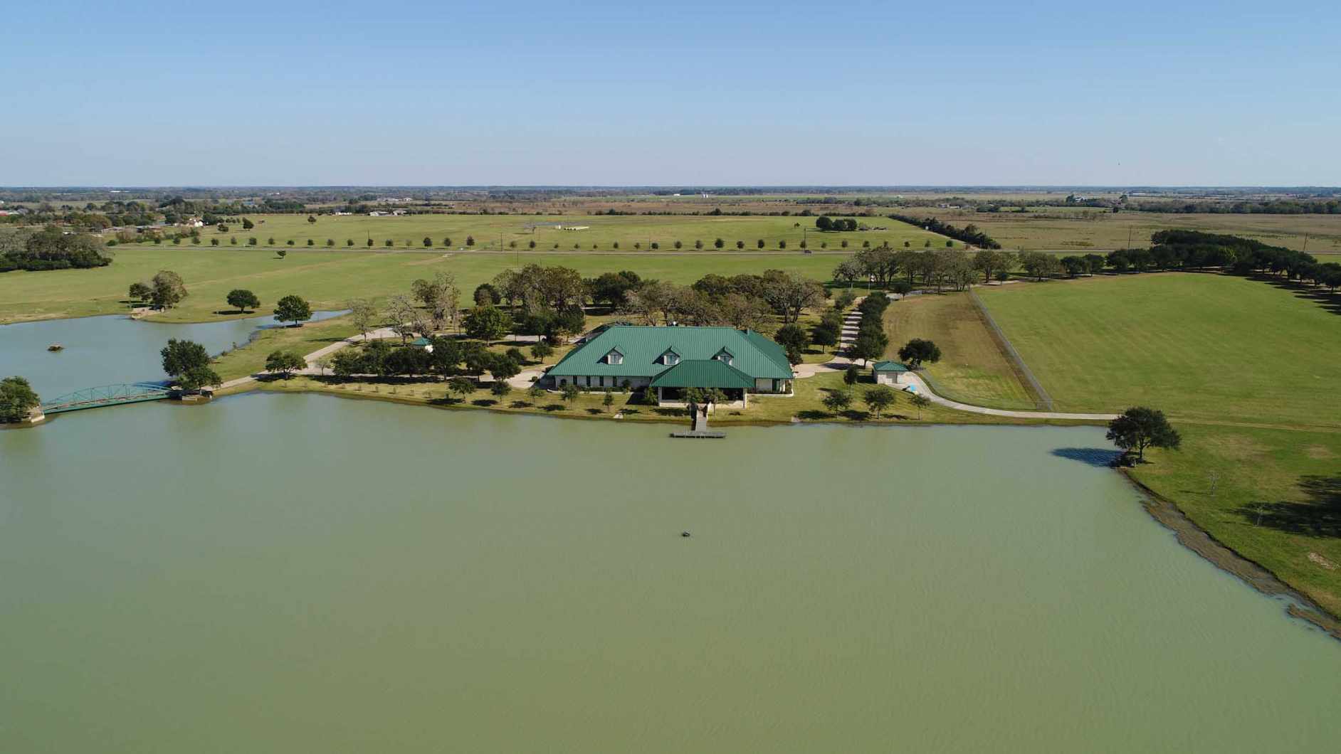 381Acre Outdoorsman's Ranch Near Houston, Texas, to Auction No Reserve