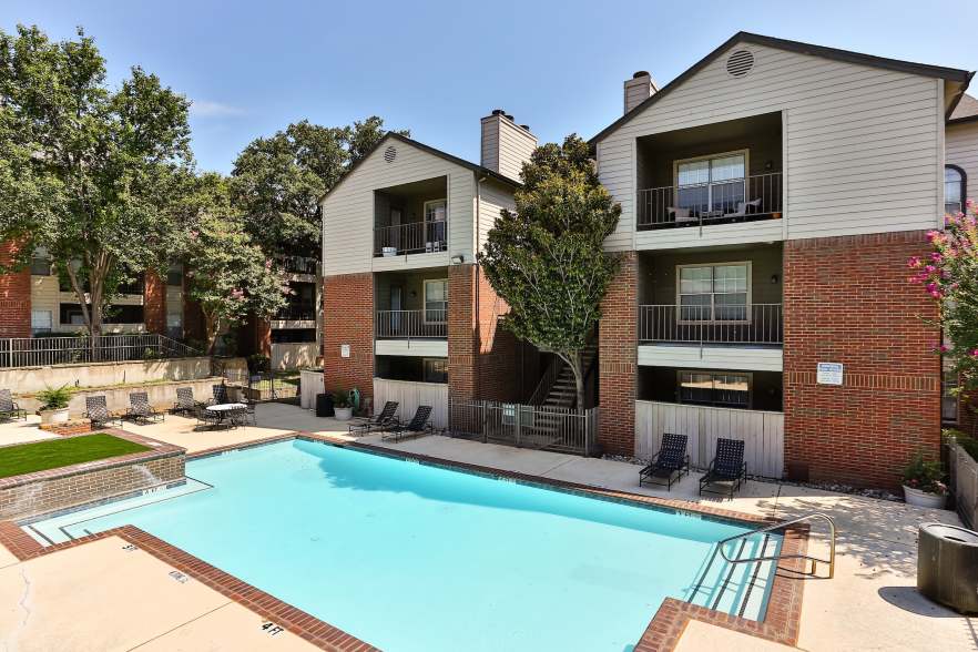 Coronado Apartment Homes, Dallas, Tx